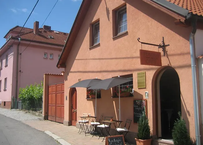 Πανσιόν Ryba 3*